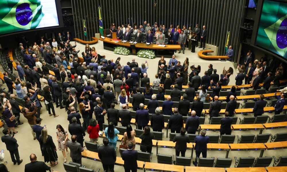 em-mensagem-ao-congresso,-lula-defende-fim-da-escala-6×1