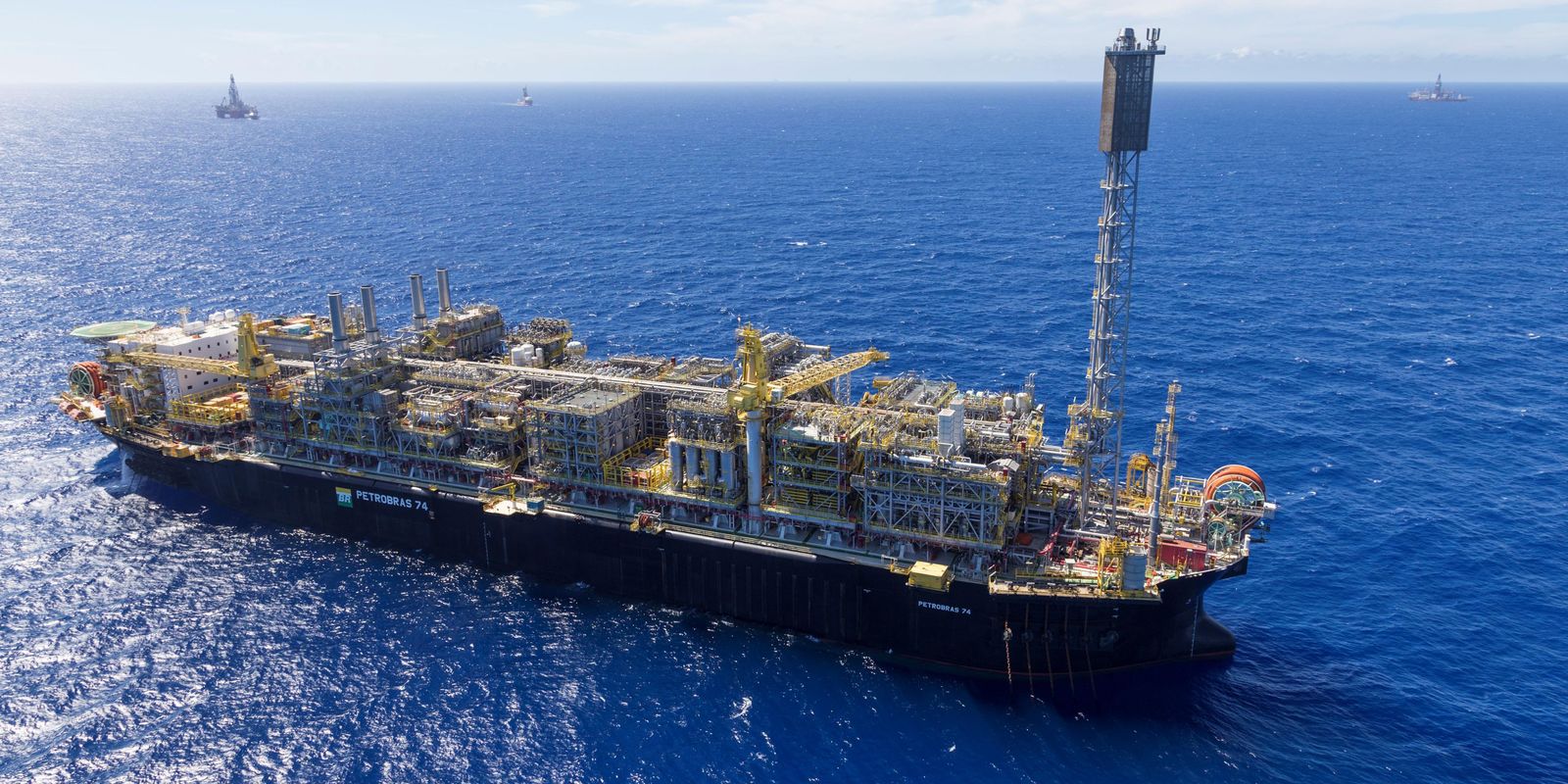 petrobras-bate-recorde-de-producao-e-amplia-exportacoes-em-2025
