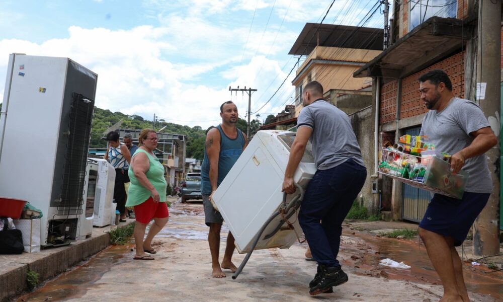 saude-envia-equipes-do-sus-para-areas-atingidas-pela-chuva-em-minas