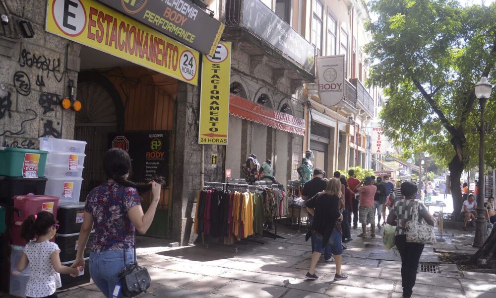 vendas-no-comercio-crescem-0,4%-em-janeiro-e-igualam-patamar-recorde