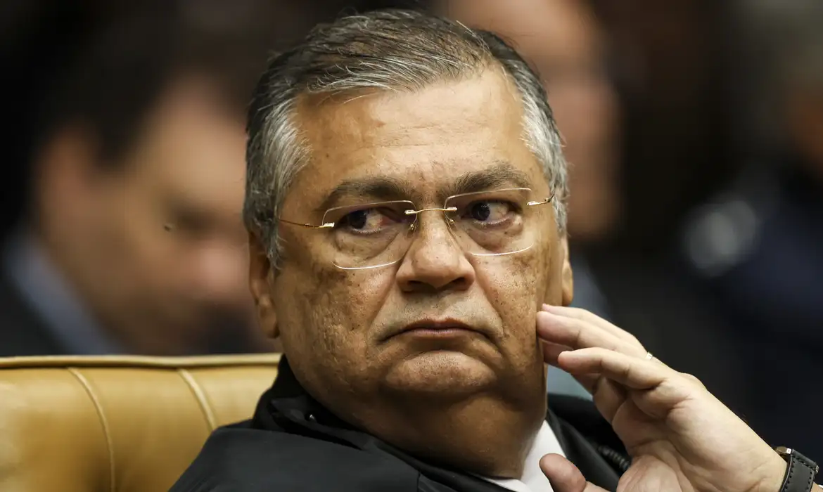 ministro-acaba-com-a-aposentadoria-compulsoria-como-punicao-a-juizes