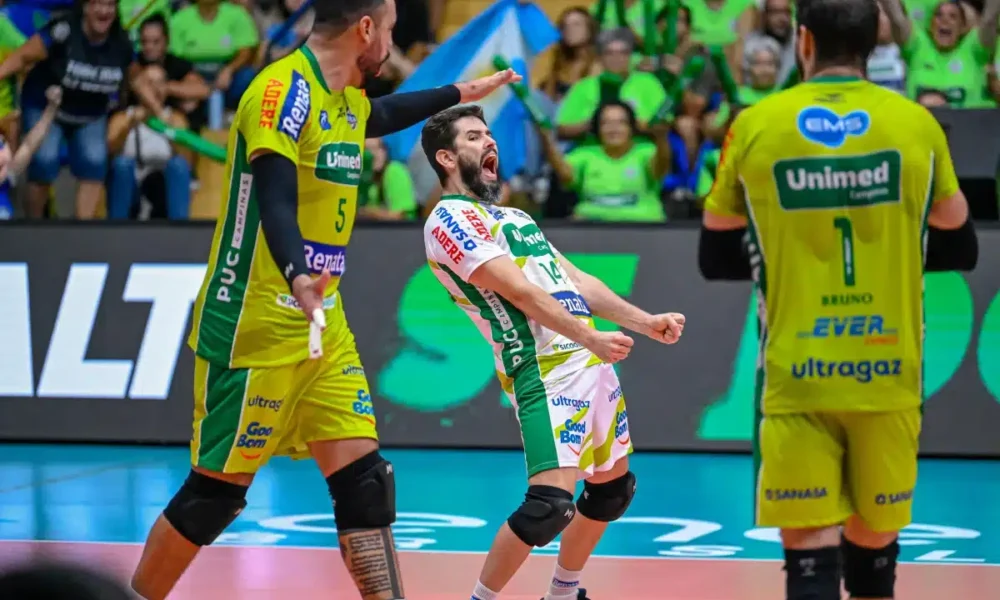 volei-renata-vence-o-sada-cruzeiro-no-taquaral-e-garante-vice-lideranca-da-superliga