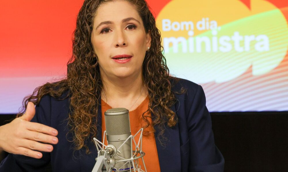 novos-cargos-sao-para-recompor-capacidade-do-estado,-diz-ministra