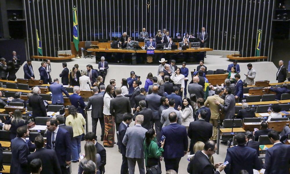 camara-aprova-medida-provisoria-com-novas-regras-para-seguro-defeso