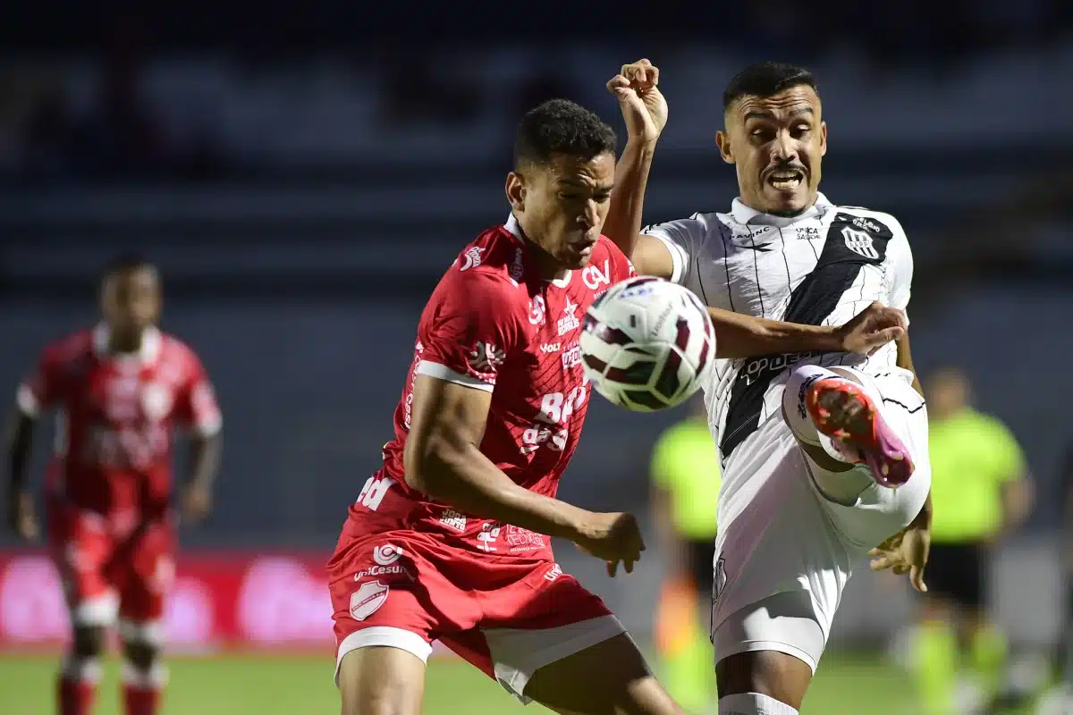 ponte-preta-perde-para-o-vila-nova-e-segue-sem-vencer-na-serie-b