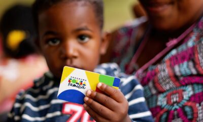 caixa-paga-bolsa-familia-a-beneficiarios-com-nis-de-final-2