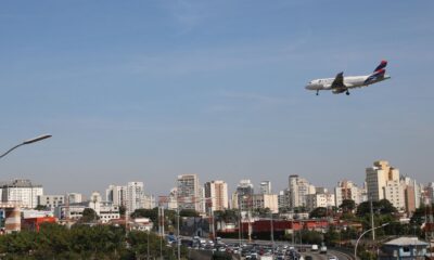 empresas-aereas-terao-linha-de-credito-para-enfrentar-alta-de-custos