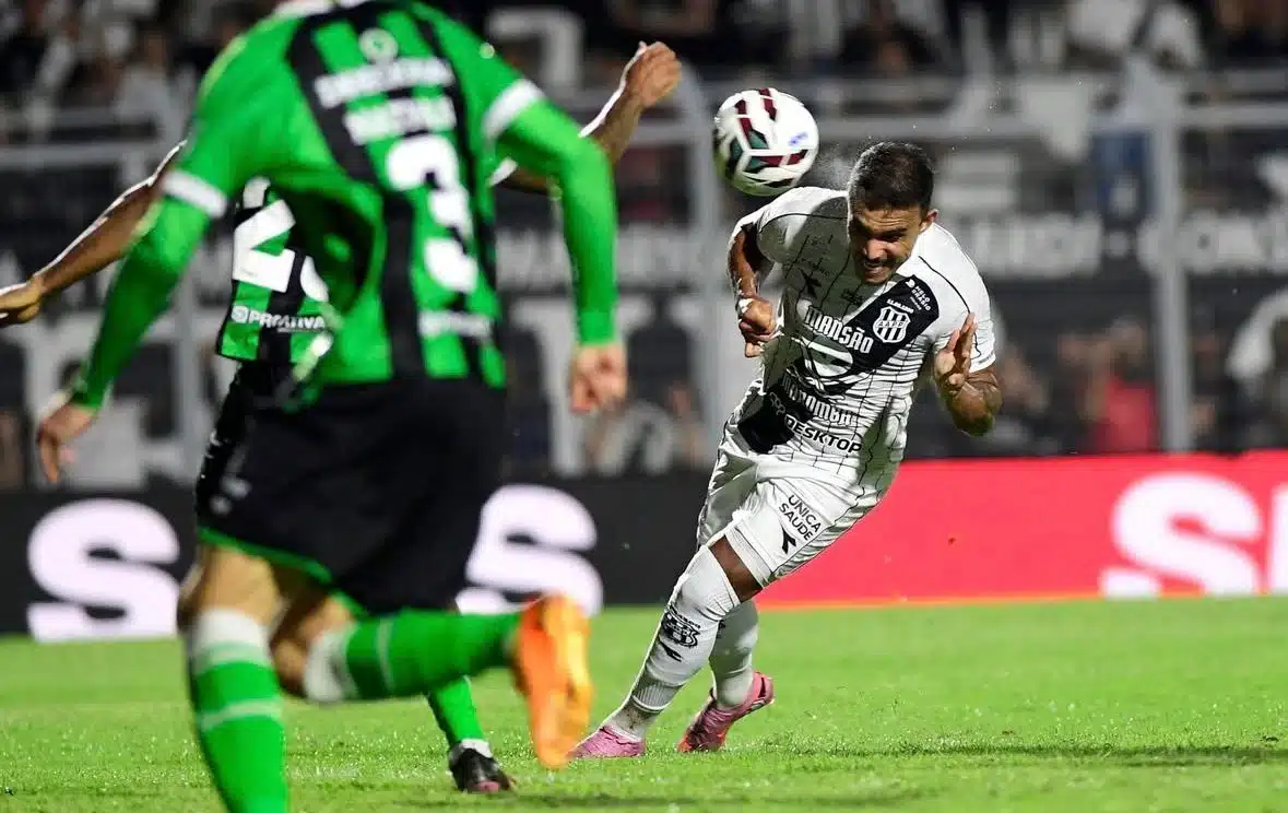 ponte-preta-vence-o-america-mg-e-deixa-a-zona-de-rebaixamento-na-serie-b