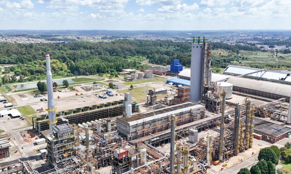 petrobras-volta-a-produzir-ureia-em-fabrica-de-fertilizante-no-parana