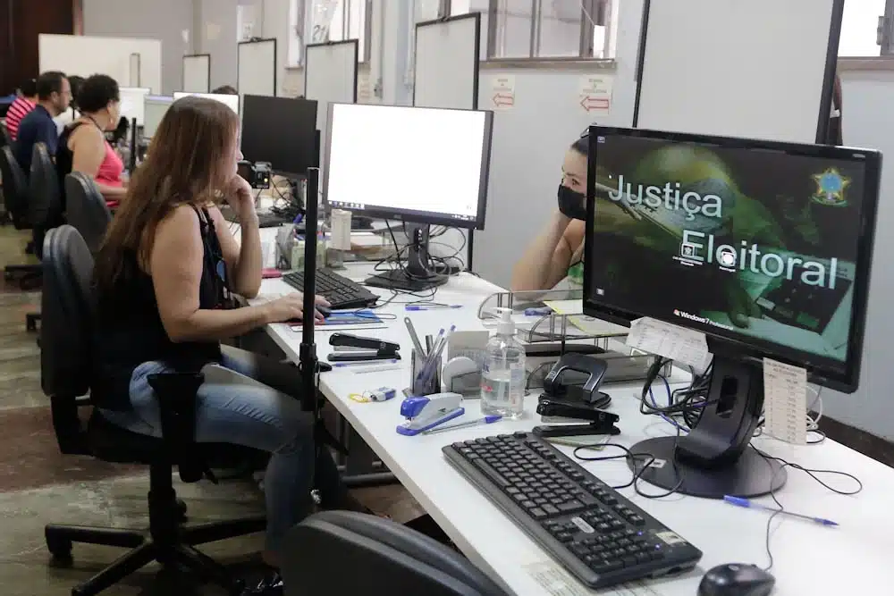 eleicoes-2026:-prazo-para-regularizar-titulo-de-eleitor-termina-hoje;-saiba-como-fazer