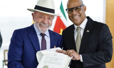 lula-recebe-credenciais-de-sete-novos-embaixadores