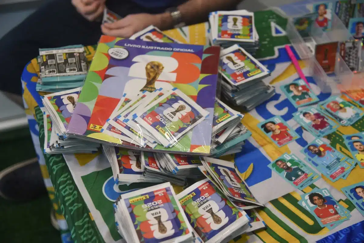 missao-album:-acidade-on-lanca-projeto-de-troca-de-figurinhas-da-copa-do-mundo