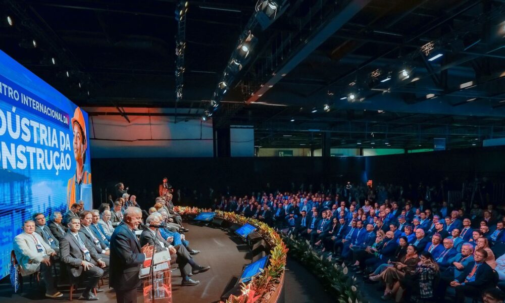lula-diz-que-ouvira-demandas-de-empresarios-sobre-fim-da-escala-6×1