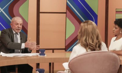 eleicoes:-lula-promete-vetar-pl-sobre-envio-em-massa-de-mensagens