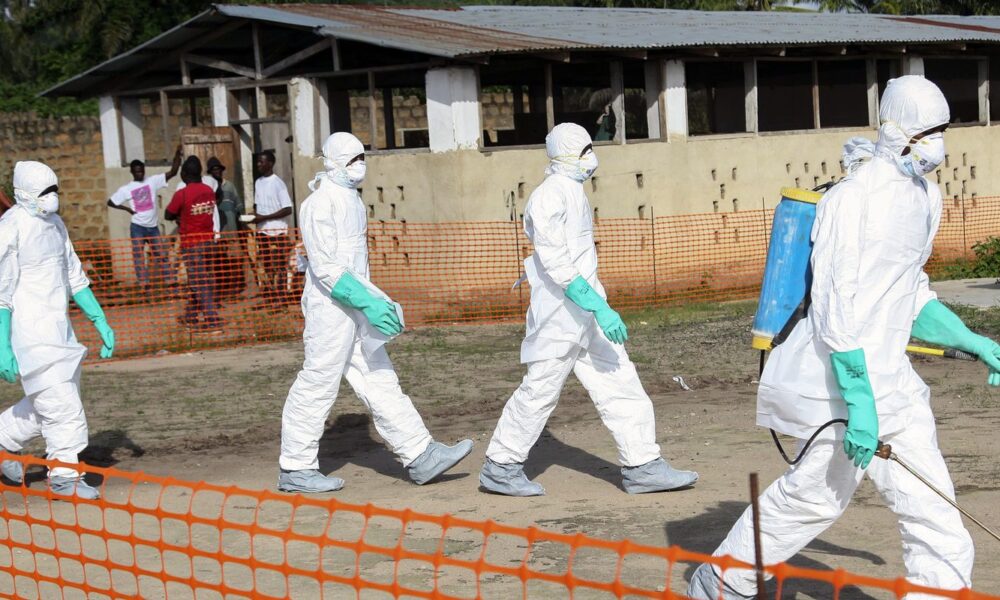cruz-vermelha-lamenta-mortes-de-voluntarios-no-congo-devido-ao-ebola