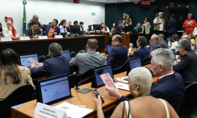 oposicao-critica-pec-do-fim-da-escala-6×1-durante-votacao-na-comissao