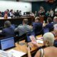 oposicao-critica-pec-do-fim-da-escala-6×1-durante-votacao-na-comissao