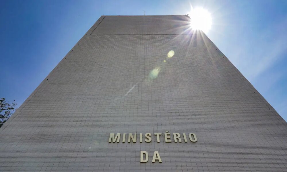 defesa-e-cidades-lideram-bloqueios-no-orcamento-de-2026