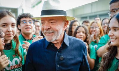 “quem-tinha-que-aumentar-a-taxa-seriamos-nos”,-diz-lula-sobre-eua