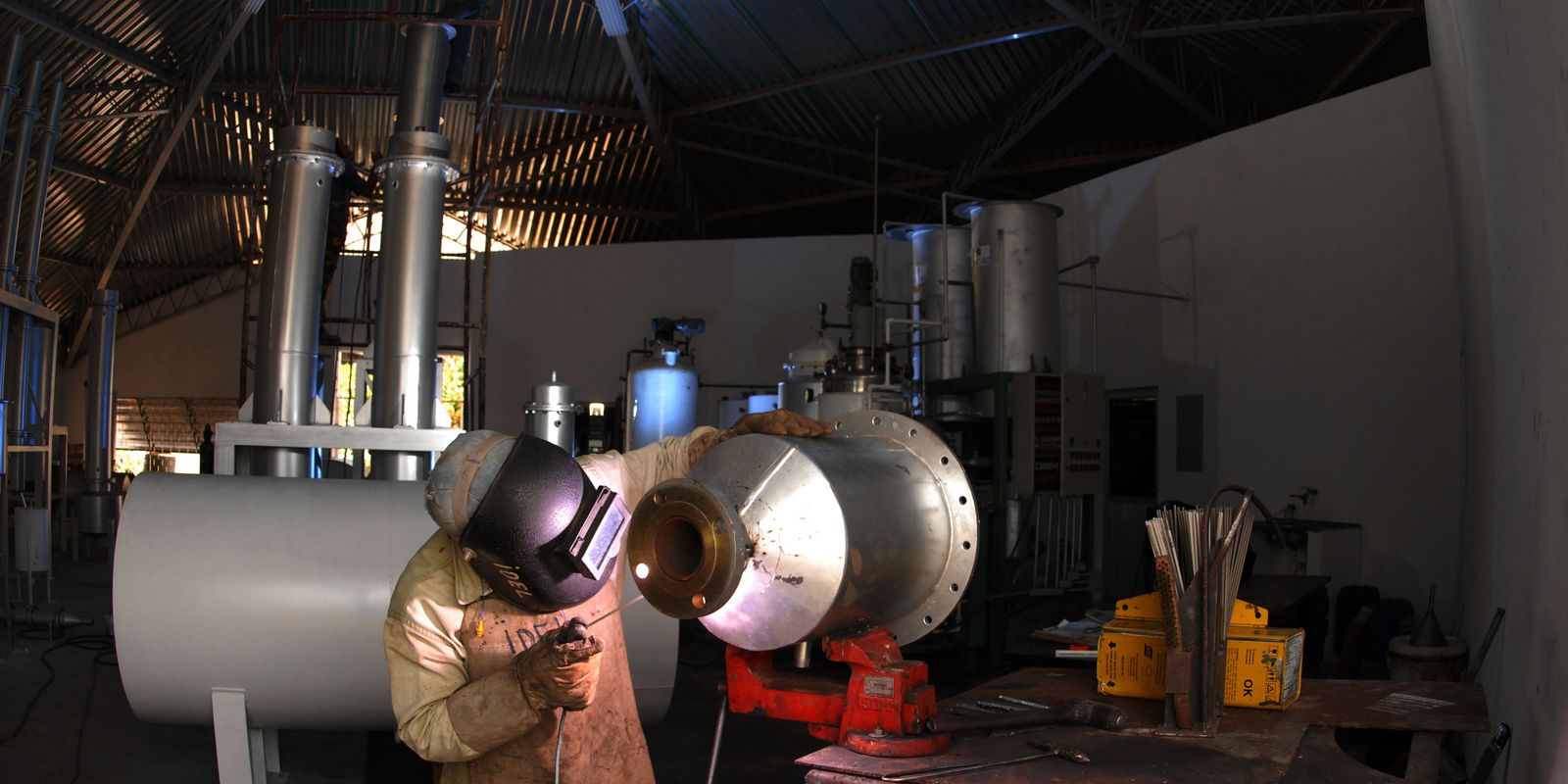 industria-cresce-0,7%-em-abril,-quarto-mes-seguido-de-avanco