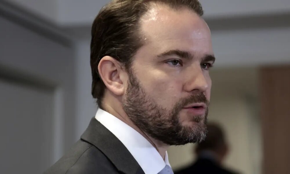 novo-desenrola-ja-beneficiou-6-milhoes-de-pessoas,-diz-dario-durigan