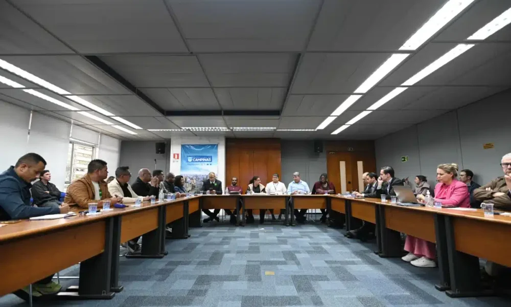 prefeitura-e-servidores-fecham-reajuste-salarial-e-aumento-no-vale-alimentacao