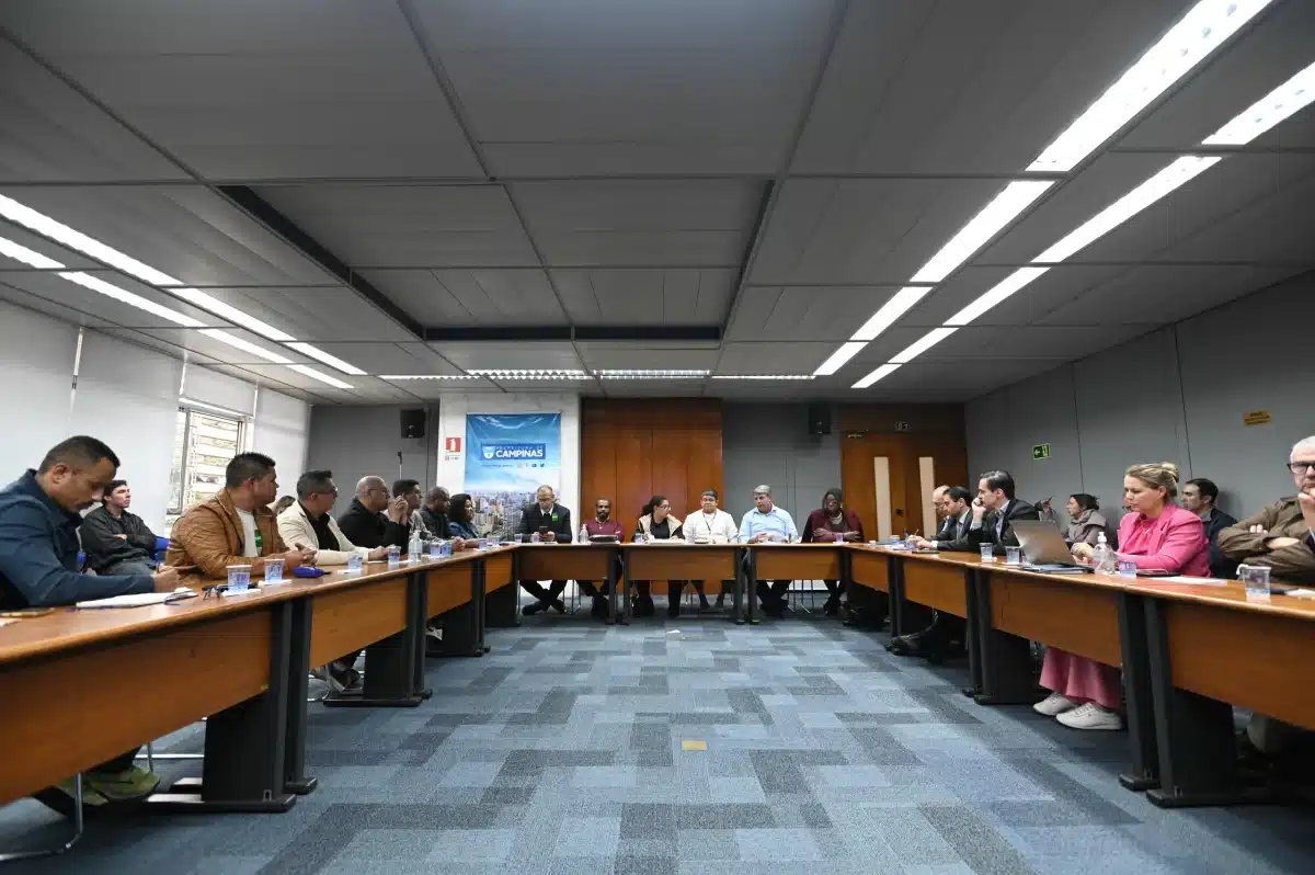 prefeitura-e-servidores-fecham-reajuste-salarial-e-aumento-no-vale-alimentacao
