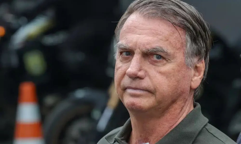 por-que-bolsonaro-tinha-arma-em-casa-durante-prisao-domiciliar?-moraes-pede-explicacoes