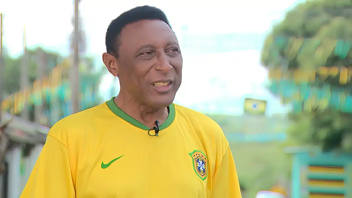 ‘pele-de-sumare’-faz-sucesso-pela-semelhanca-com-rei-do-futebol-e-sonha-virar-influencer