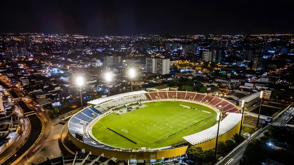 guarani-e-ponte-preta-entram-em-campo-nesta-segunda-feira;-veja-horarios-e-onde-assistir
