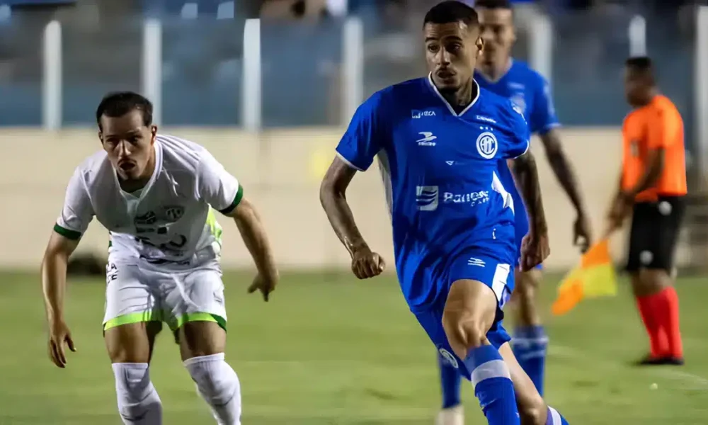guarani-perde-para-o-confianca,-mas-mantem-lideranca-da-serie-c