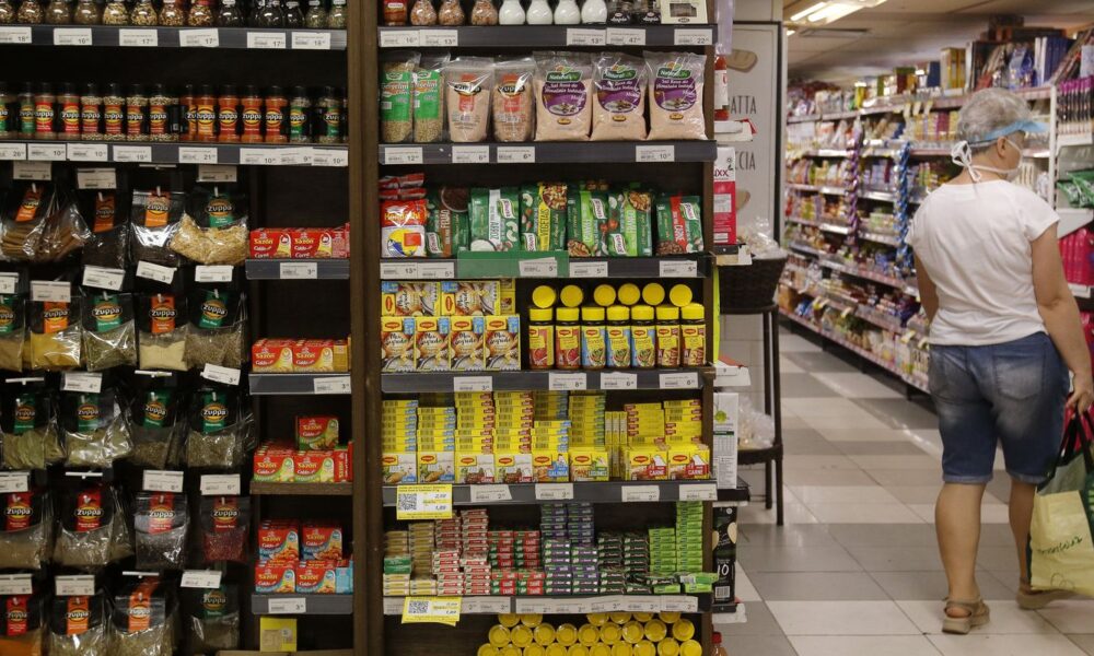 fabricacao-de-produto-alimenticio-gerou-mais-emprego-em-2024,-diz-ibge