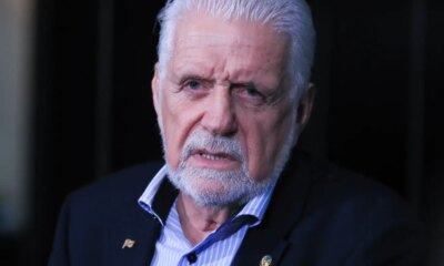 jaques-wagner-anuncia-saida-da-lideranca-do-governo-no-senado