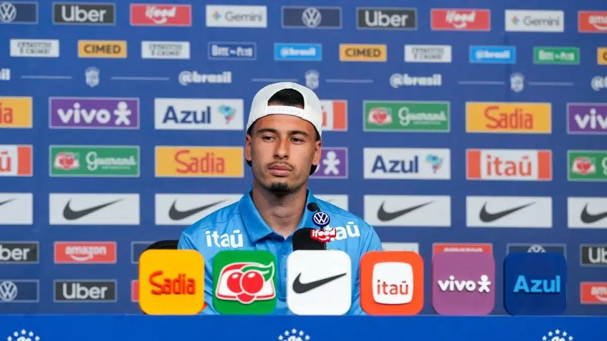 brasil-vence-o-japao-com-gol-de-martinelli-nos-acrescimos-e-avanca-na-copa-do-mundo