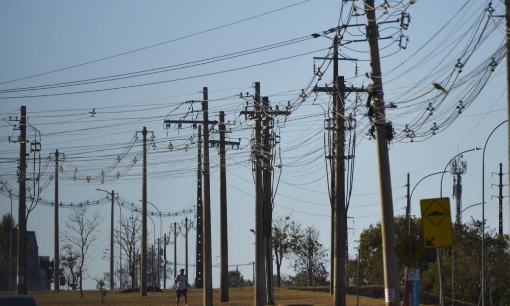 numero-de-acidentes-com-a-rede-eletrica-cresceu-no-brasil-em-2025