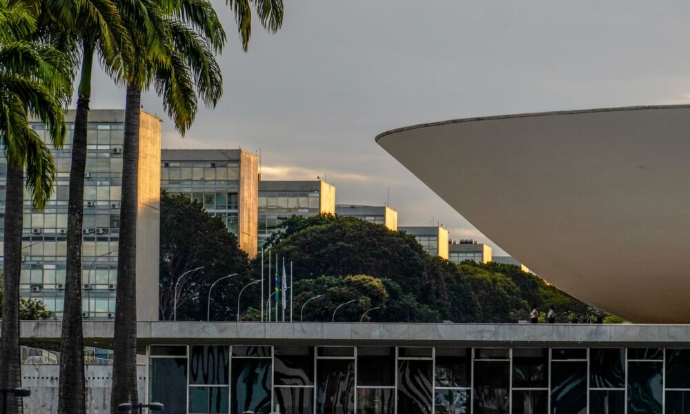 congresso-se-aproxima-do-recesso-sem-votar-pec-6×1-e-pl-da-misoginia