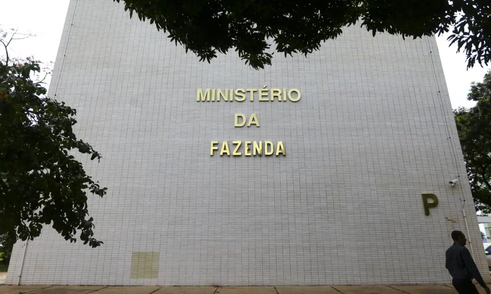 governo-deve-recorrer-ao-stf-sobre-pec-de-agentes-de-saude