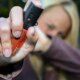 spray-de-pimenta-para-mulher-e-medida-paliativa,-diz-promotora