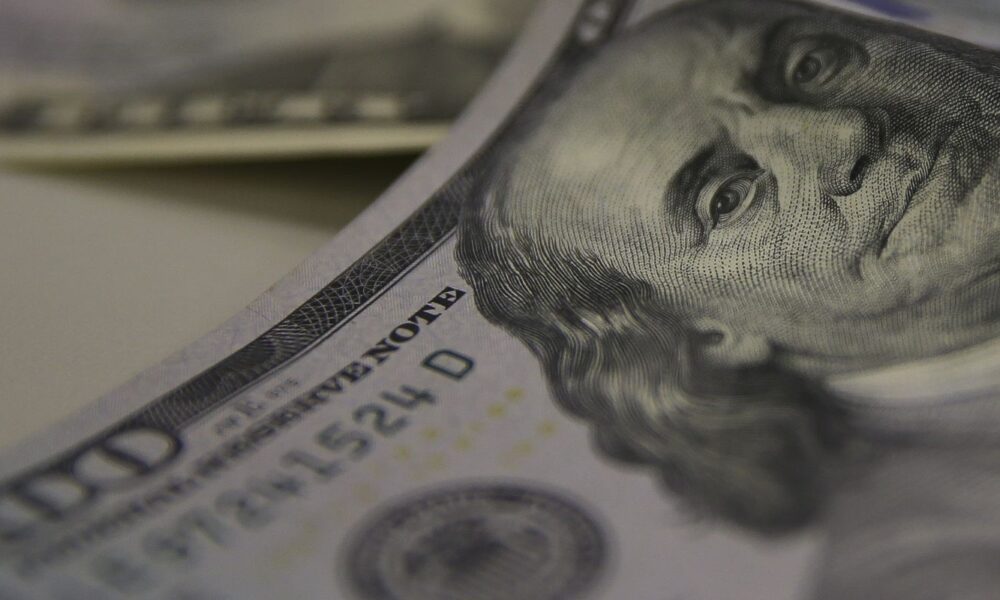 tarifaco-de-25%-dos-eua-sobre-o-brasil-comeca-a-valer;-saiba-mais