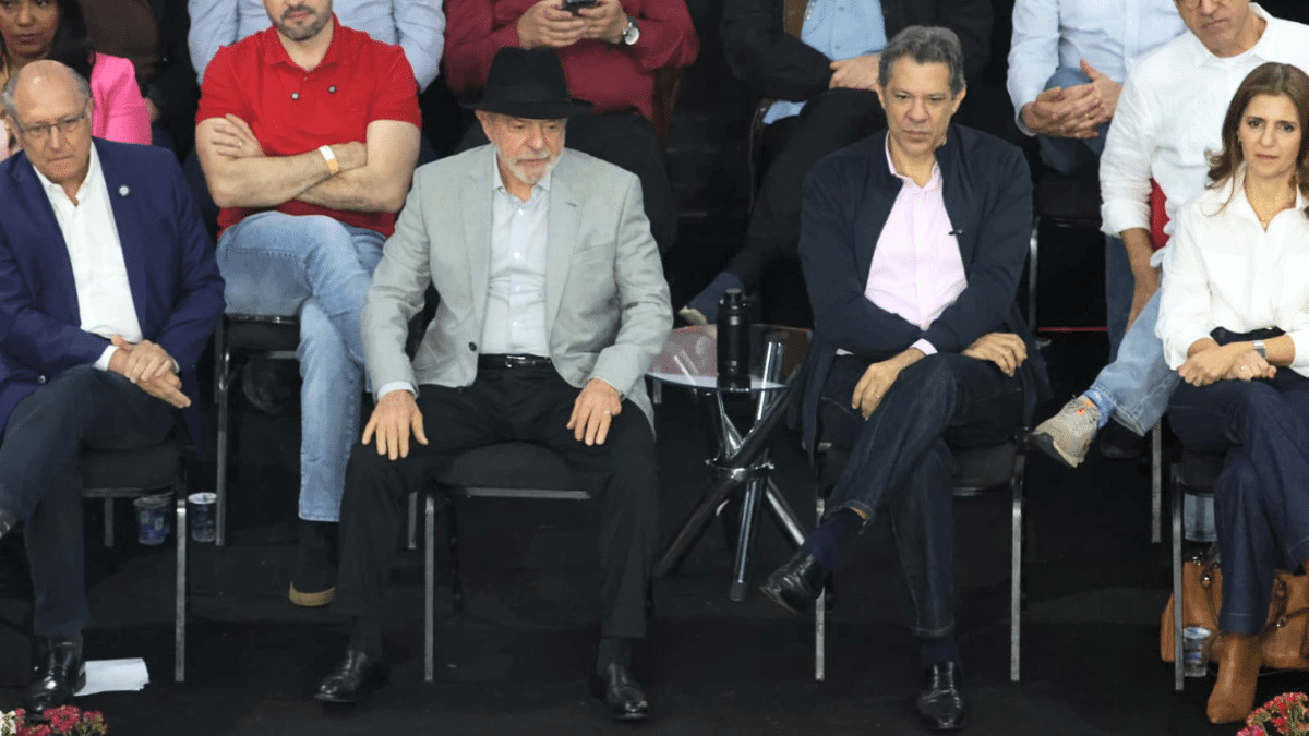 haddad-e-oficializado-candidato-ao-governo-de-sp-em-campinas-com-criticas-a-tarcisio