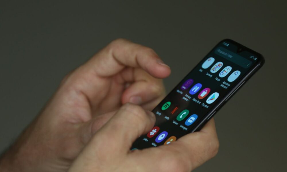 plataforma-oferece-escuta-em-saude-mental-para-jovens-no-sus-digital