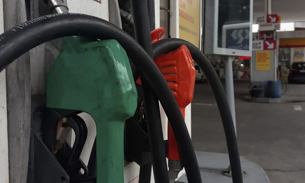 segunda-maior-refinaria-do-pais-reduz-preco-da-gasolina-em-11,3%