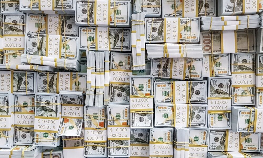 dolar-cai-a-r$-5,14-com-alivio-no-mercado-externo