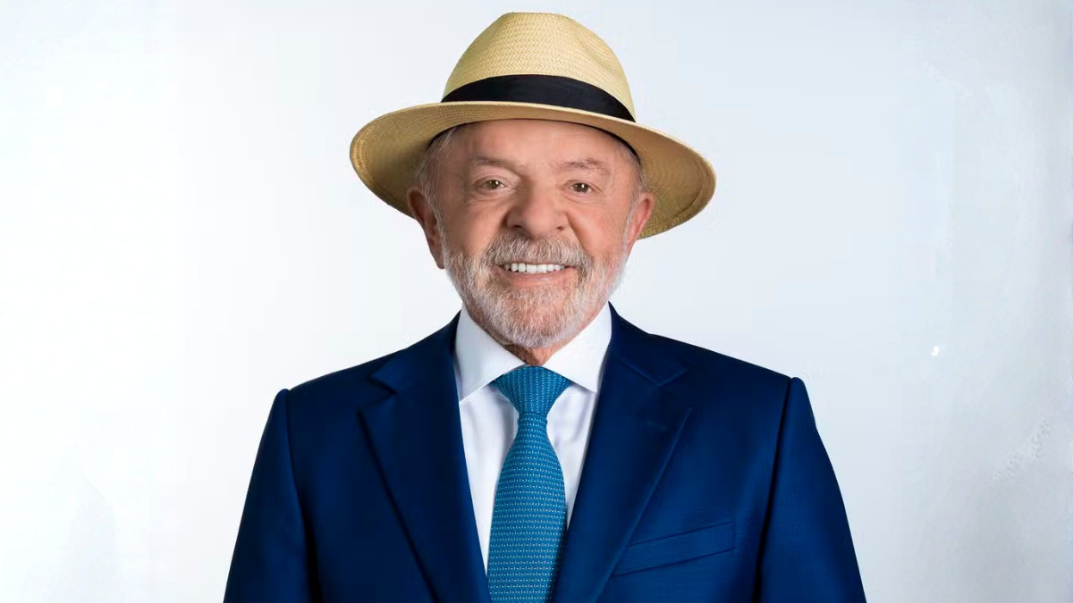 lula-podera-usar-foto-com-chapeu-na-urna?-mp-eleitoral-se-posiciona