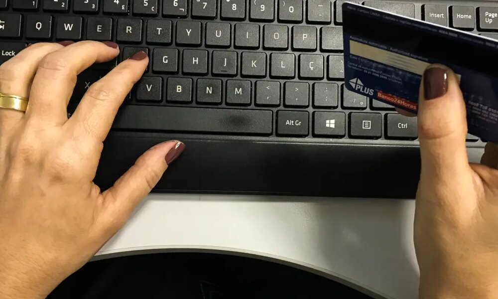 comercio-eletronico-em-compras-federais-e-regulamentado