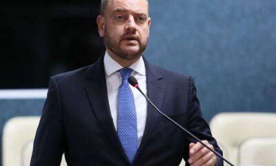 rio-exonera-6,1-mil-comissionados-e-preve-economia-de-r$-221-milhoes