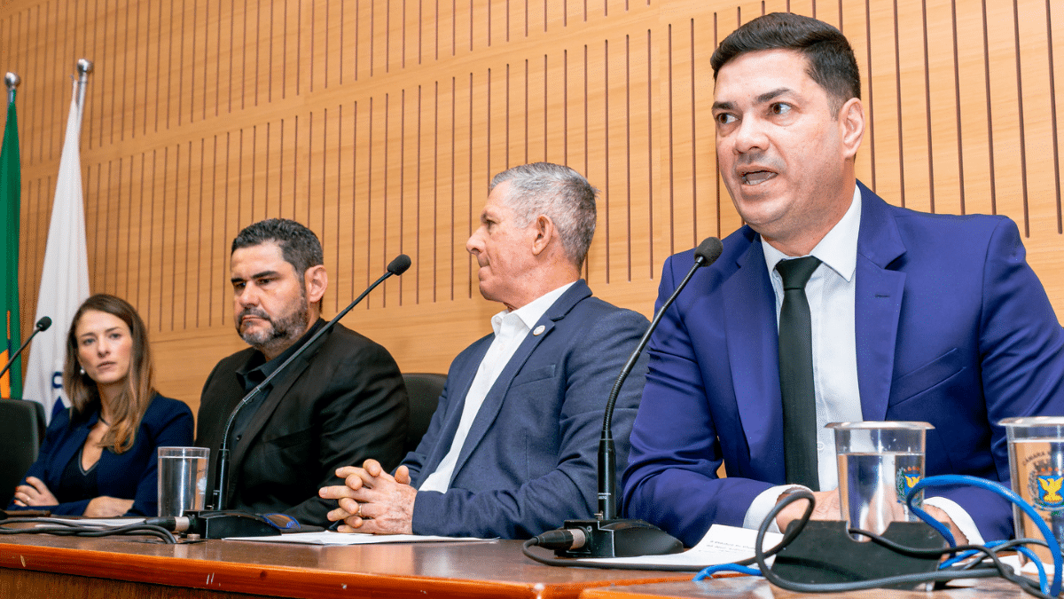 camara-de-campinas:-comissao-processante-pede-cassacao-de-vini-oliveira