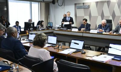 ccj-do-senado-aprova-pec-que-acaba-com-jornada-6×1