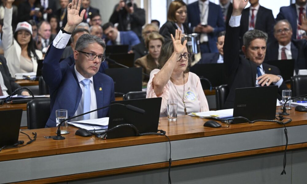 ccj-do-senado-aprova-texto-base-da-pec-da-seguranca-publica