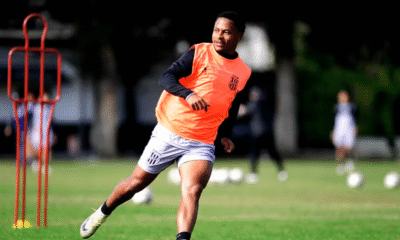 ponte-preta:-mais-dois-jogadores-deixam-clube-e-cobram-mais-de-r$-500-mil